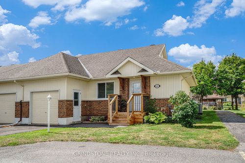 202 Oak Leaf Pvt, Richmond, ON, K0A2Z0 | Card Image
