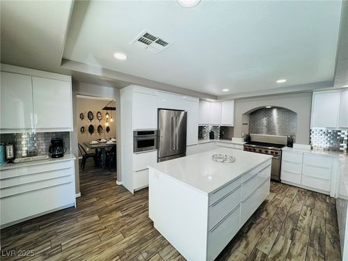 6251 Tuckaway Ct, Henderson, NV, 89074 | Card Image