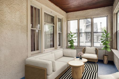 1910 Franklin Ave Se, Minneapolis, MN, 55414-3615 | Card Image