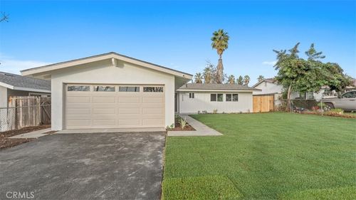 2229 Larchmont, Pomona, CA, 91767 | Card Image