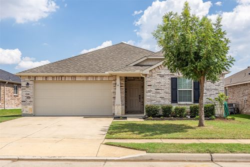 5833 Mirror Ridge Dr, Fort Worth, TX, 76179-7226 | Card Image