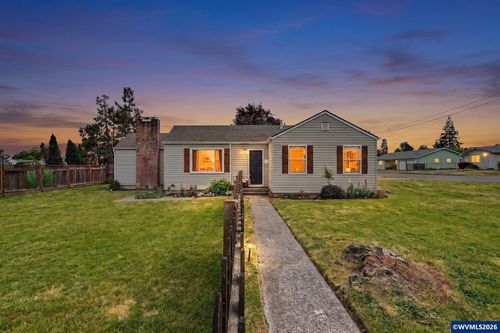 103 Atwater St S, Monmouth, OR, 97361-9702 | Card Image