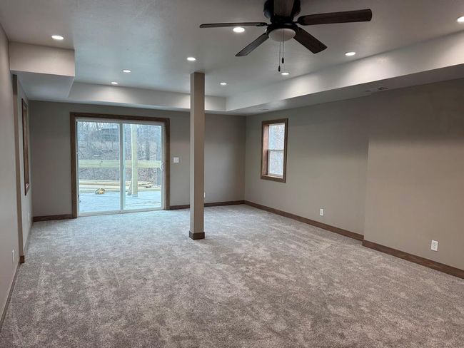 2414 Poplar Ave, Home with 6 bedrooms, 4 bathrooms and null parking in Duncombe IA | Image 49