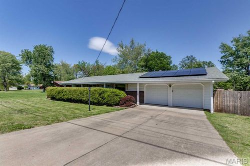 750 Jungs Station Rd, Saint Charles, MO, 63303-6005 | Card Image