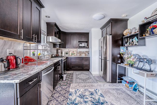 7768 18th Ave, House other with 6 bedrooms, 3 bathrooms and 2 parking in Burnaby BC | Image 17
