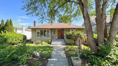 1165 E 26th Ave, Vancouver, BC, V5V2J8 | Card Image
