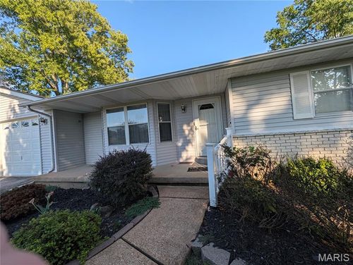 6460 Craig Dr, Cedar Hill, MO, 63016-2431 | Card Image