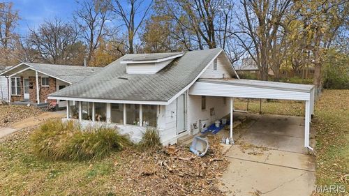 3747 High Dr, Saint Ann, MO, 63074-2409 | Card Image