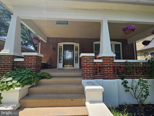 406 Virginia Ave, FRONT ROYAL, VA, 22630-2628 | Card Image