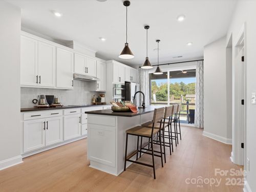 1319 Sandstar Ln, Charlotte, NC, 28226-3377 | Card Image