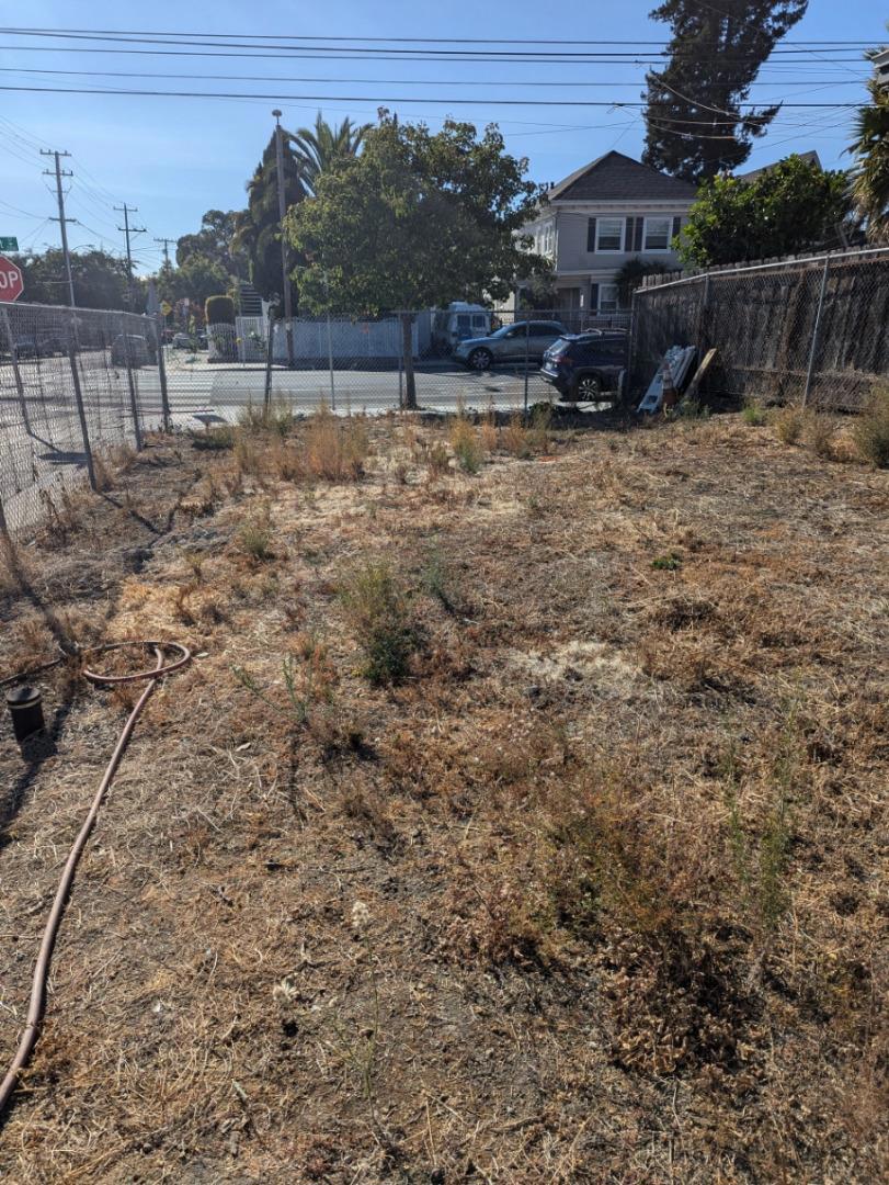 Land in Oakland 3