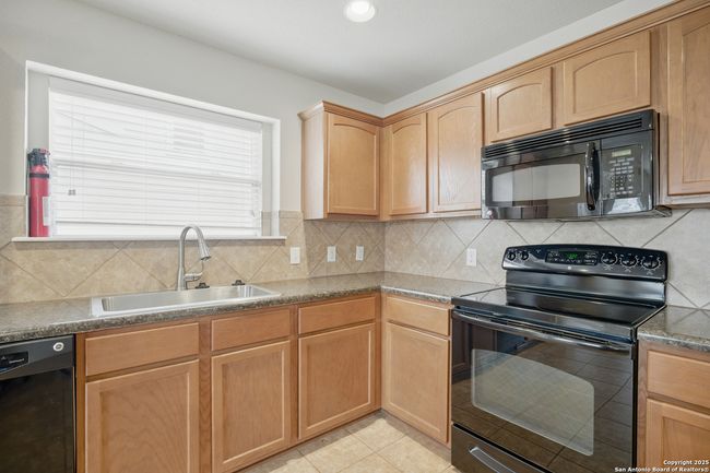 9606 Mediator Run, House other with 4 bedrooms, 4 bathrooms and null parking in Converse TX | Image 11
