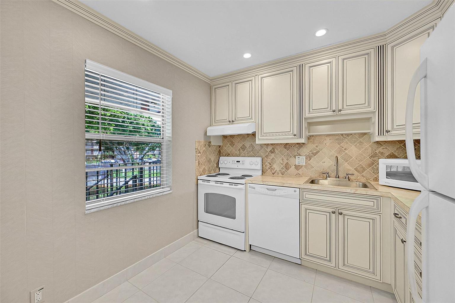 Residential Lease in Delray Beach 4