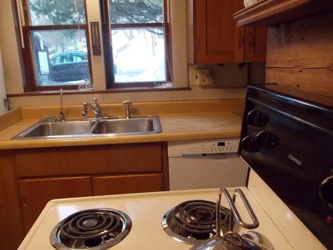 58 Sumner St, House other with 3 bedrooms, 2 bathrooms and 2 parking in Gloucester MA | Image 11