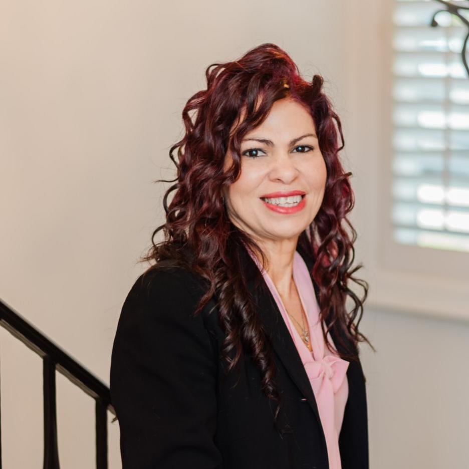 Elizabeth Pabon-Hall
