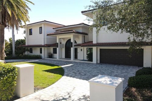 110 N Warbler Ln, SARASOTA, FL, 34236-1610 | Card Image