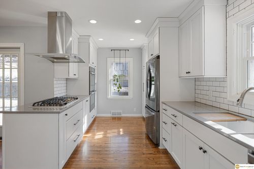 1705 N 49th St, Omaha, NE, 68104-5043 | Card Image