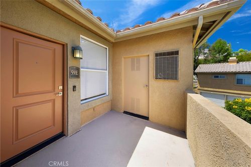 59e-19431 Rue De Valore, Lake Forest, CA, 92610-2314 | Card Image