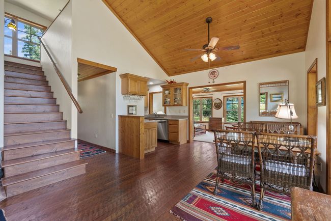 Upstairs to Additional Bedroom and Bath | Image 18