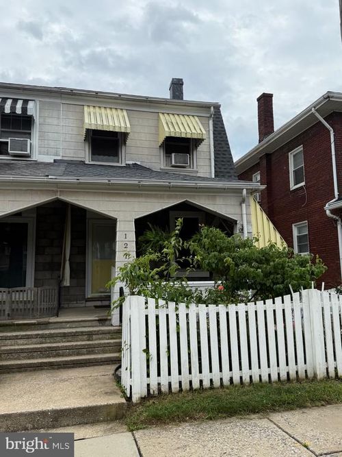 1218 W King St, YORK, PA, 17404-3410 | Card Image