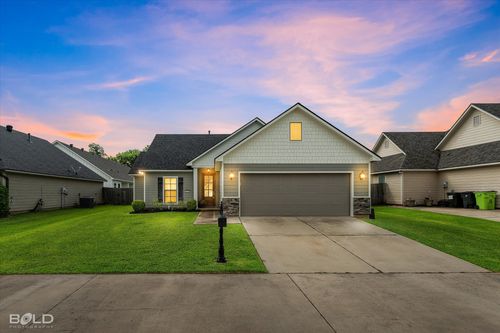 619 Perfect Pl, Bossier City, LA, 71111-6427 | Card Image