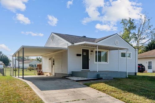 372 Trunk Dr, Riverside, OH, 45431-2247 | Card Image