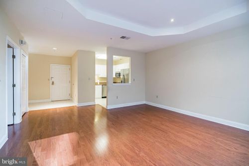 2015 Windrow Dr, PRINCETON, NJ, 08540-5024 | Card Image