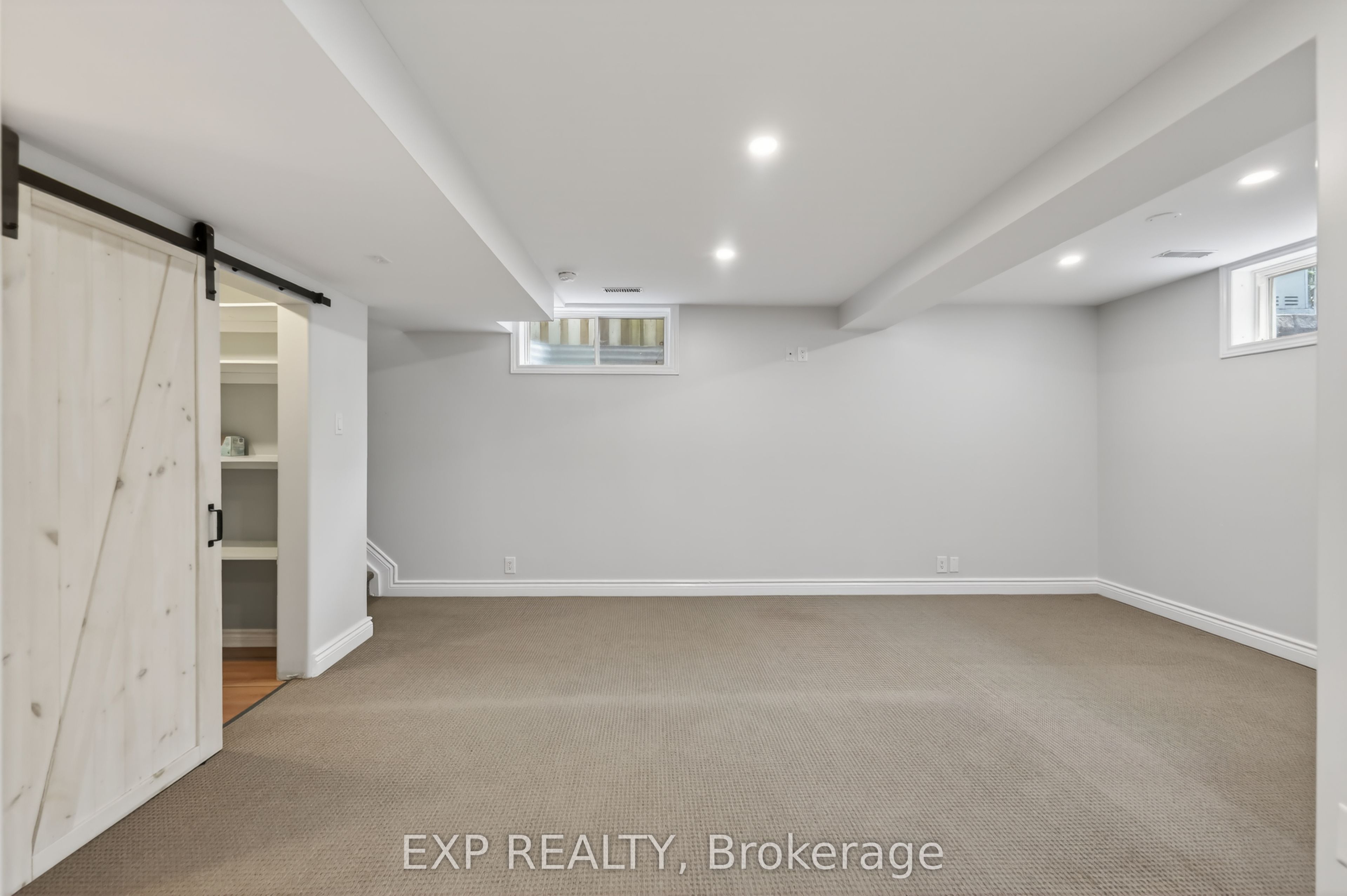 Residential in Barrhaven 4