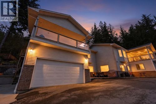 d-3610 Eagle Bay Rd, Eagle Bay, BC, V0E1T0 | Card Image
