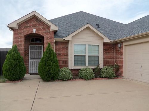 1619 Northview Dr, Grand Prairie, TX, 75051-3346 | Card Image