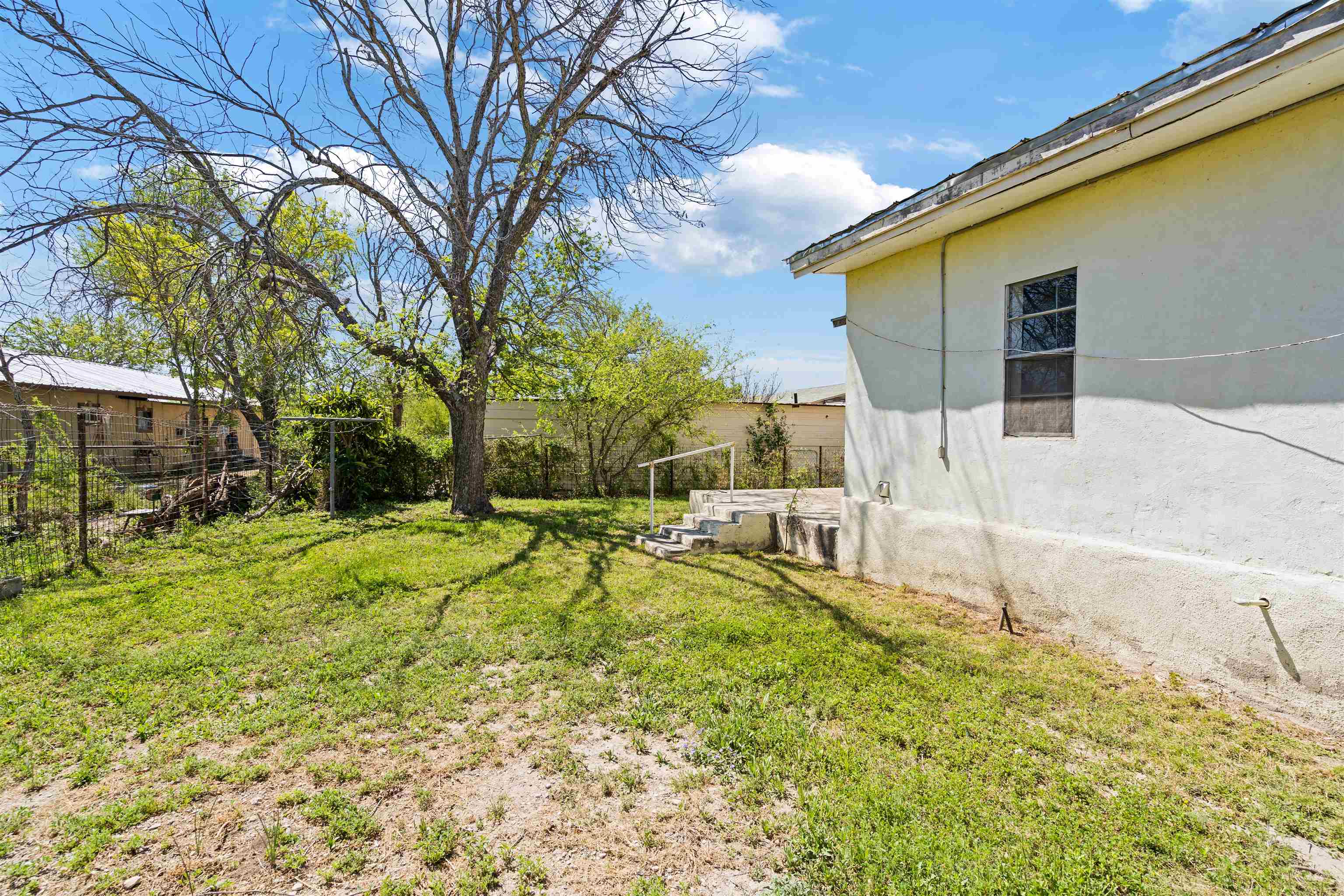 Residential in Del Rio 5