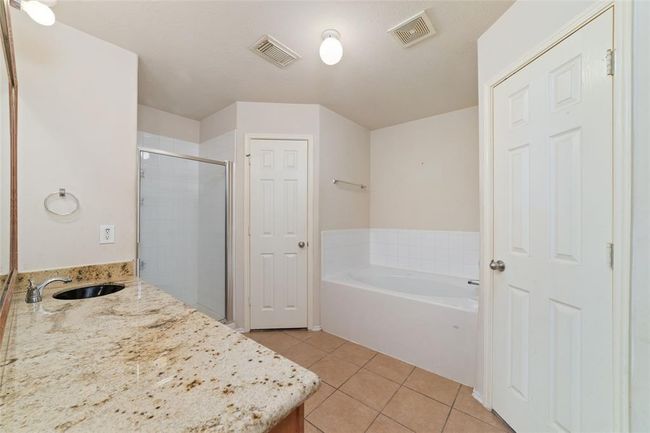 2611 Floral Bloom Way, House other with 3 bedrooms, 2 bathrooms and 2 parking in Fresno TX | Image 15