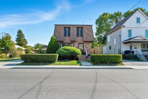 5904 Prospect St, Niagara Falls, ON, L2G1G8 | Card Image