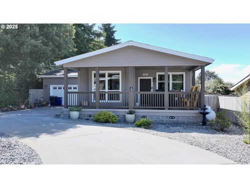 98129 E Hoffeldt Ln, Brookings, OR, 97415-9415 | Card Image