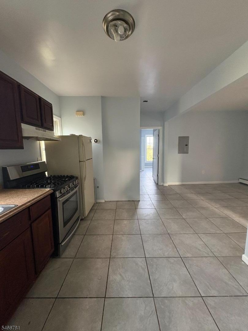 Residential Lease in Elizabeth City 4