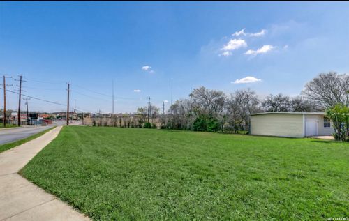 103 Blakeley Dr, San Antonio, TX, 78209-4833 | Card Image