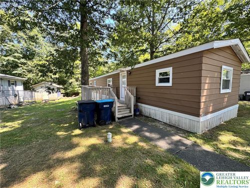 140 Green Mountain Dr, East Stroudsburg, PA, 18302-8004 | Card Image