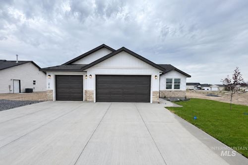 979 Tunnel St, Twin Falls, ID, 83301-6415 | Card Image
