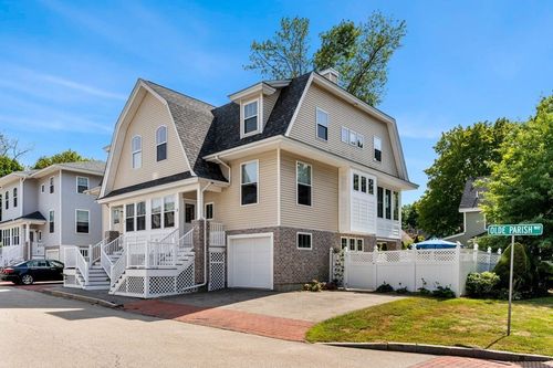 8-5 Olde Parish Way, Portsmouth, NH, 03801 | Card Image