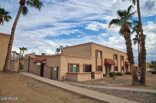 28-10411 N 11th Ave, Phoenix, AZ, 85021-2288 | Card Image