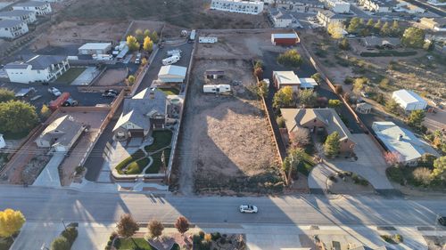 320 S 1760 W, Hurricane, UT, 84737-2425 | Card Image