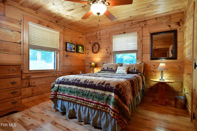 308 Walnut Mountain Farms Loop, House other with 4 bedrooms, 3 bathrooms and null parking in Roan Mountain TN | Image 19