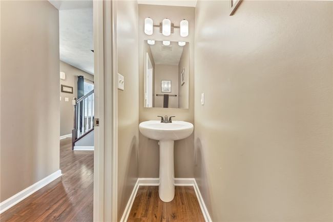 Updated lighting in 1/2 bath. | Image 8