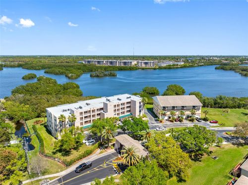 22205-6575 99th Way N, ST PETERSBURG, FL, 33708 | Card Image