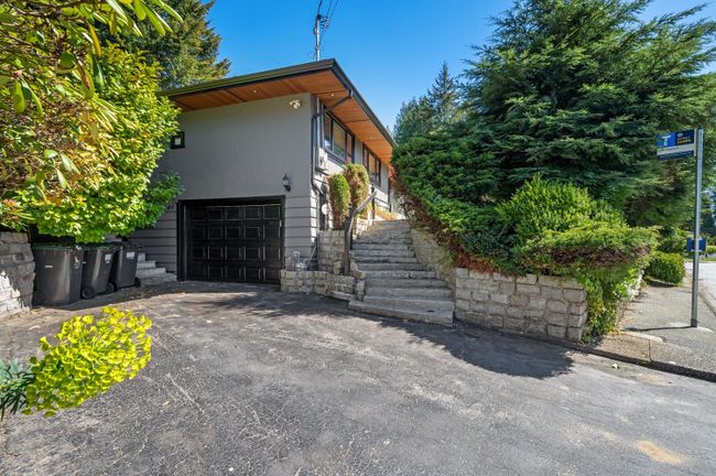 4640 Highland Boulevard, House other with 5 bedrooms, 4 bathrooms and null parking in North Vancouver BC | Image 26