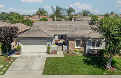 76 Portrait Ln, Patterson, CA, 95363-8341 | Card Image