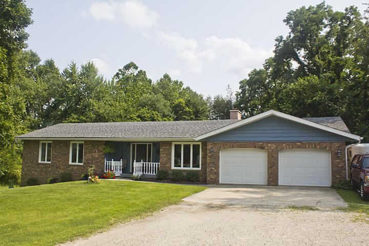 Daniel Boone Trl, Berrien Springs, MI 49103
