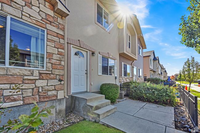 View of property entrance | Image 29