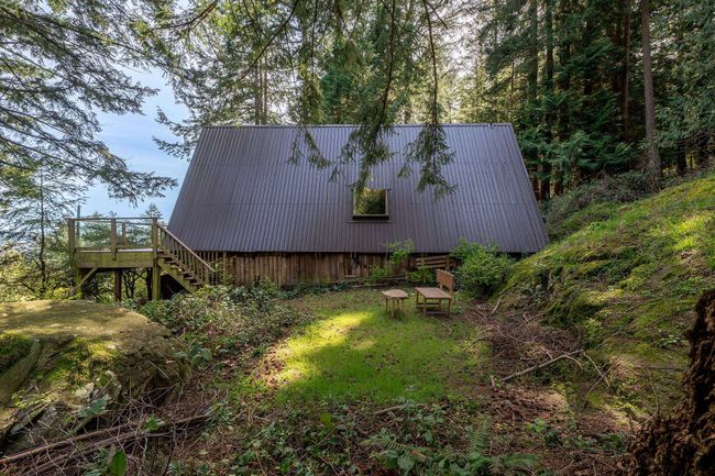 912 Taylor Rd, House other with 3 bedrooms, 1 bathrooms and null parking in Bowen Island BC | Image 18