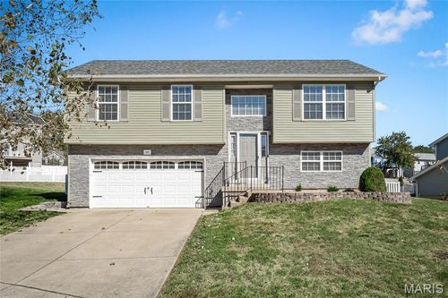 317 Winding Way Ct, Wentzville, MO, 63385-5568 | Card Image